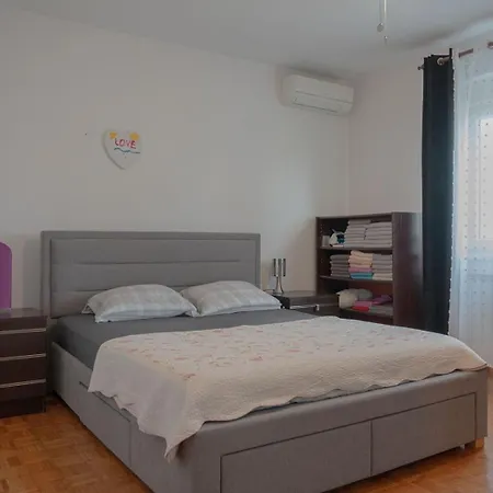 With Wifi Stinjan, Pula - 26974 公寓 *